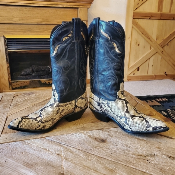 Pan Post Code West Other - DAN Post division CODE WEST Snakeskin boots size mens 8 1980's well preserved